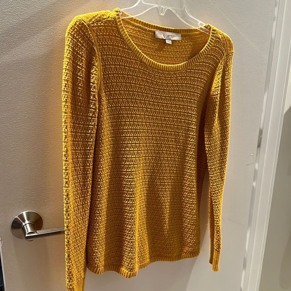 Yellow-gold sweater